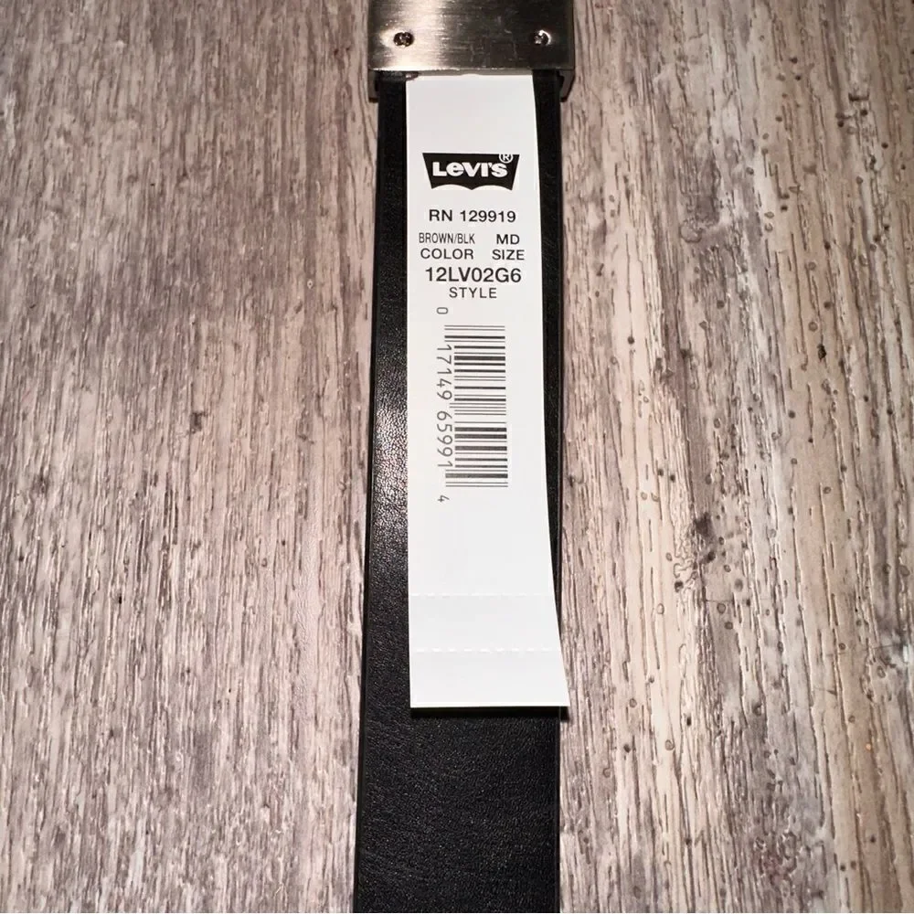 NWT LEVI’S Reversible BLK-BRW leather belt sz Med